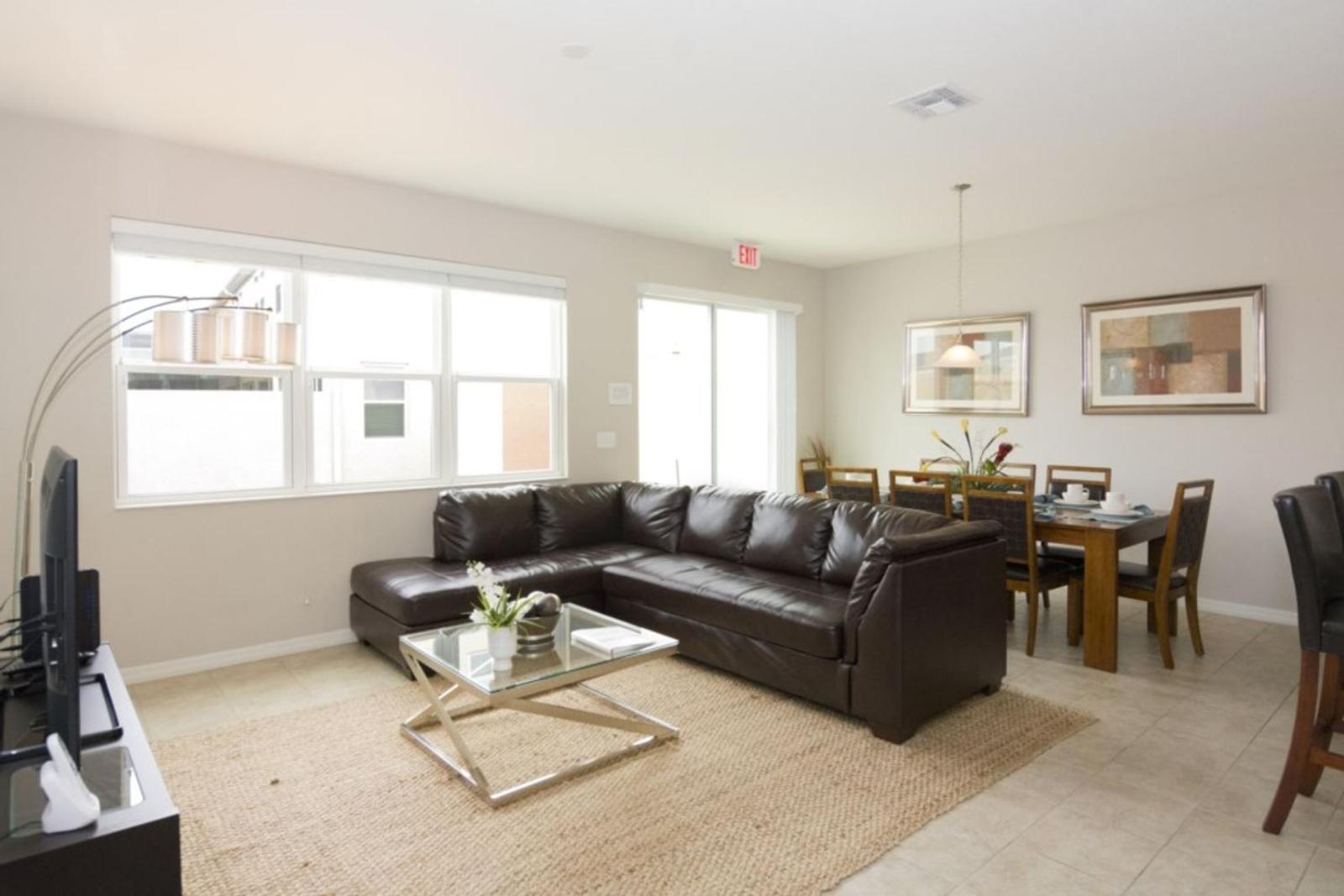 Vacation Townhome next to Parks CB3163 Main image 1